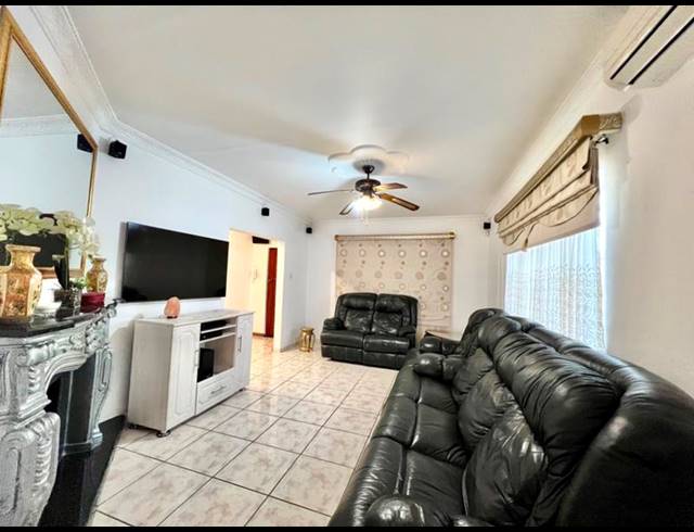 3 BEDROOM HOUSE FOR SALE IN ORIENT HEIGHTS